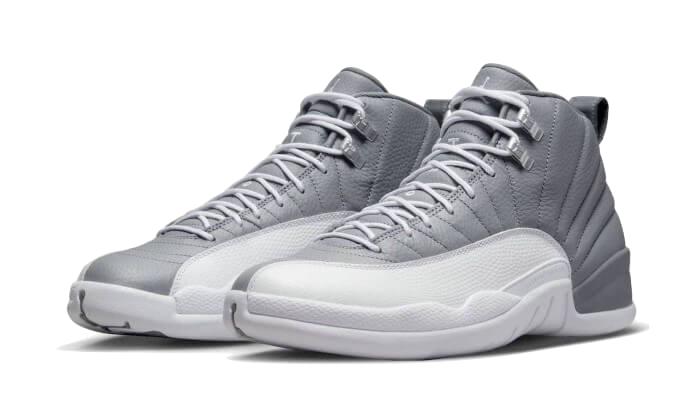 Air Jordan 12 Stealth - Image 2