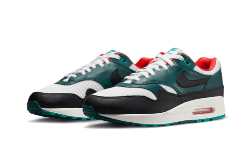 Alternative view of Nike Air Max 1 Liverpool Lebron James