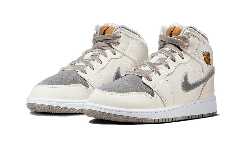 Air Jordan 1 Mid Velvet Toe - Image 2