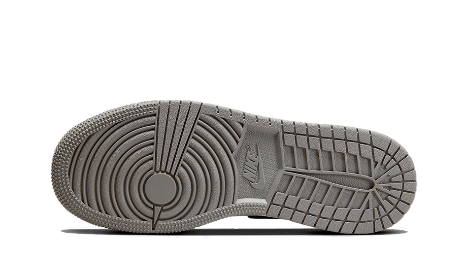 Air Jordan 1 Mid Velvet Toe - Image 3