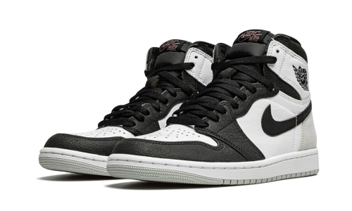 Alternative view of Air Jordan 1 Retro High OG Bleached Coral