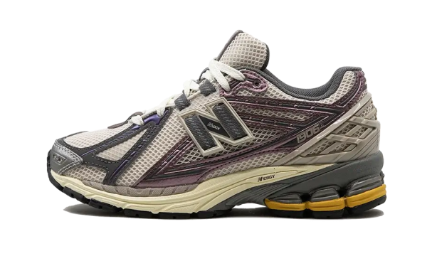 New Balance 1906R Licorice