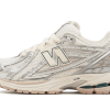 New Balance 1906R Silver Metallic Cream