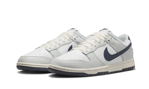 Alternative view of Nike Dunk Low Next Nature Photon Dust