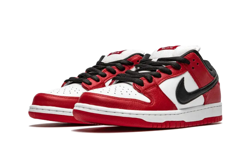 Alternative view of Nike SB Dunk Low Pro Chicago